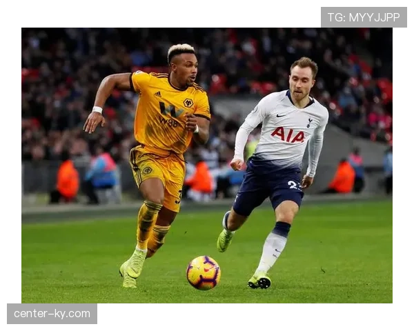 英超赛场传球次数降至十年新低 战术风格回归直接打法 英超赛场传球次数降至十年新低 战术风格回归直接打法